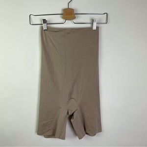 Spanx High Rise Shapewear Nude No Show Beige Light Size Large
